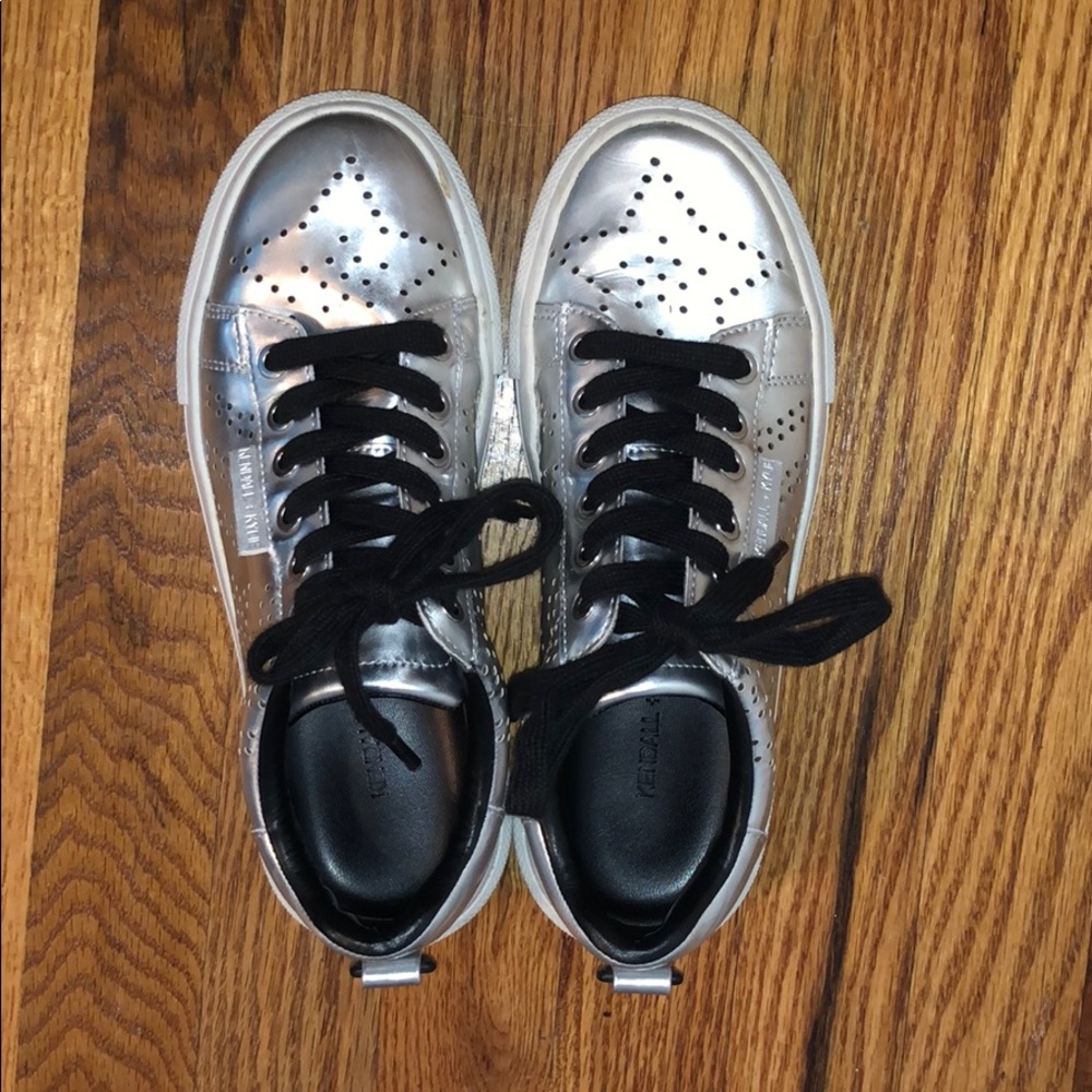 Metallic star sneakers